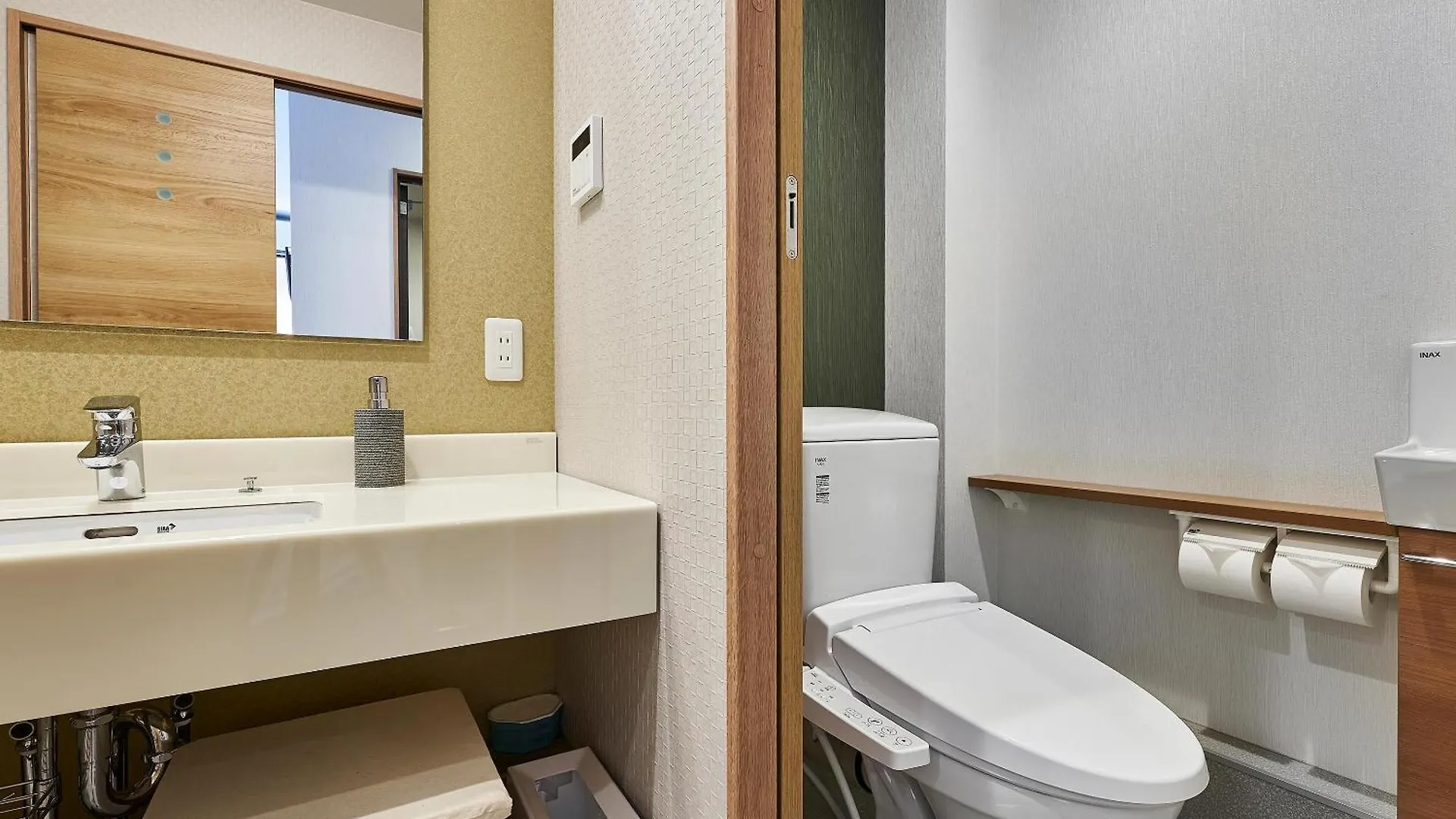 Izutsu Hotel Takasegawa 교토 3*,  일본